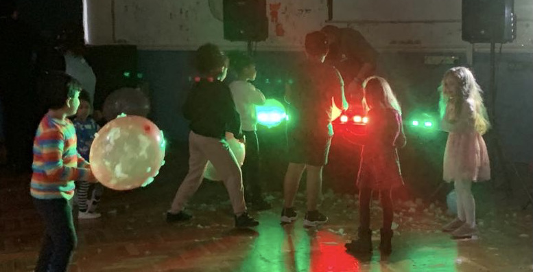 429065CF-0B77-4439-9811-9417DC961595_1_201_a